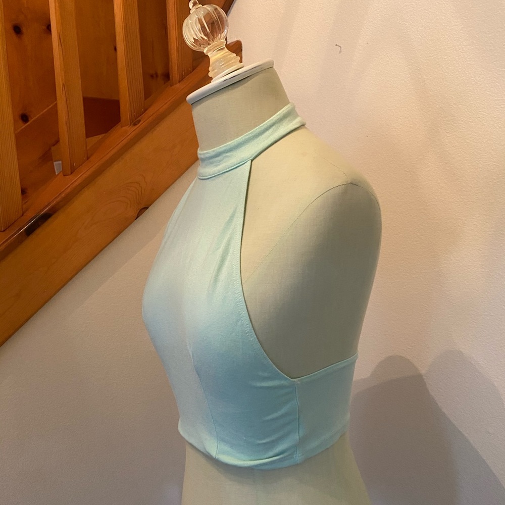 Cute daisy halter top!